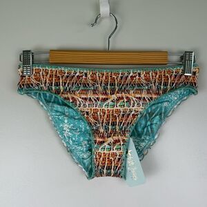 NWT Luli Fama Almeria SEAMLESS FULL RUCHED BACK Bikini Bottom Women Size Large